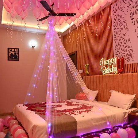 The Apple Tree Hotel Indore Exterior photo