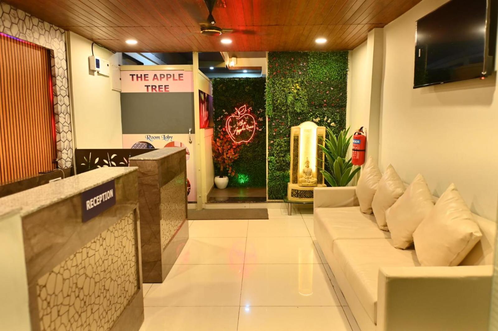 The Apple Tree Hotel Indore Exterior photo