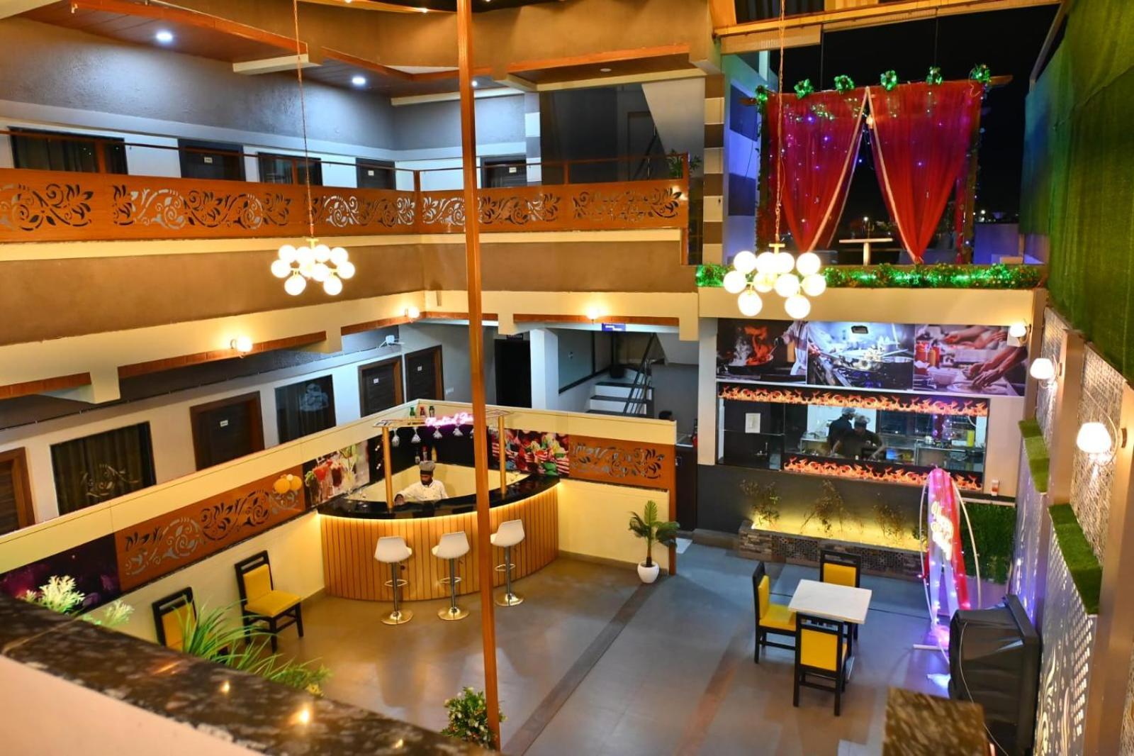 The Apple Tree Hotel Indore Exterior photo